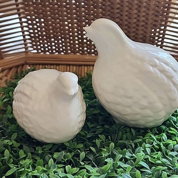 Vintage Glossy Glazed Porcelain Ceramic Quail Figurine Pair - Picture 1 of 9
